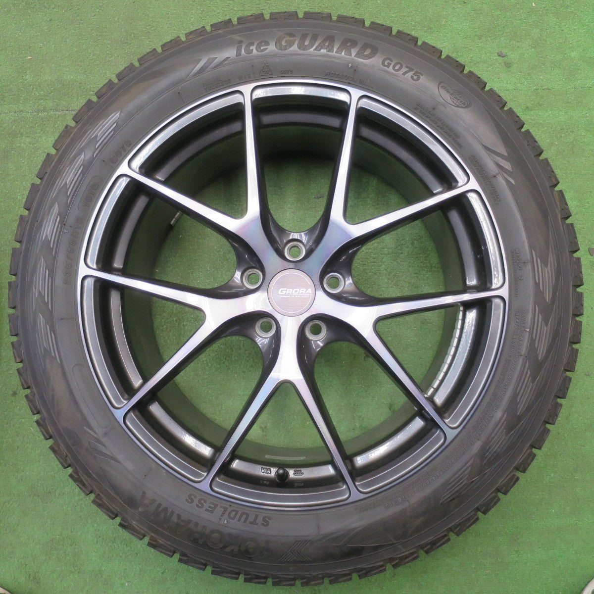 バリ溝！キレイ！9.5分★アウディ 等 235/55R19 スタッドレス ヨコハマ アイスガード G075 ERST GRORA GS15V エアスト 19インチ PCD112/5H★6031102NJス