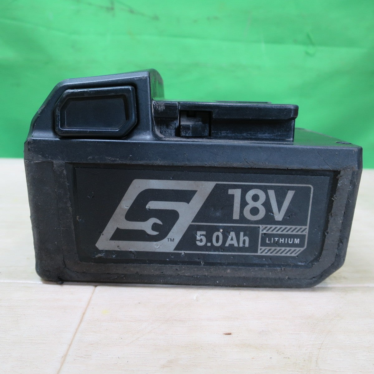 ☆Snap-on スナップオン 充電式 インパクトレンチ CT9080 電動 工具 コードレス 18V バッテリー CTB185 充電器 CTC131☆