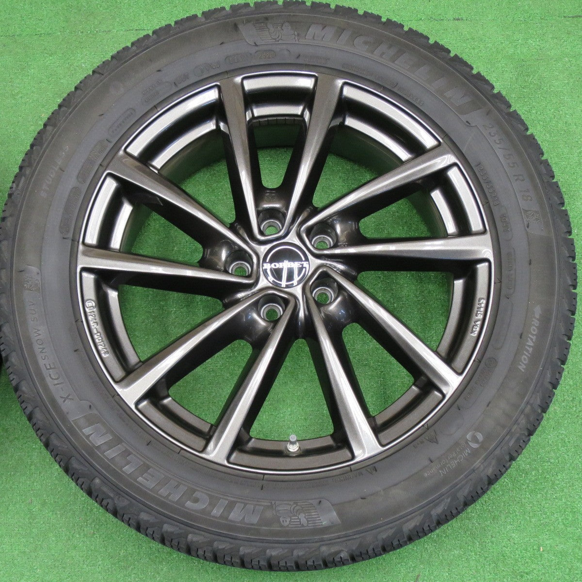 センサー付！バリ溝！キレイ！8.5分★ワーゲン 等 BORBET TypeV 235/55R18 スタッドレス ミシュラン X-ICE SNOW SUV ボルベット タイプV 18インチ PCD112/5H★6030701NKス