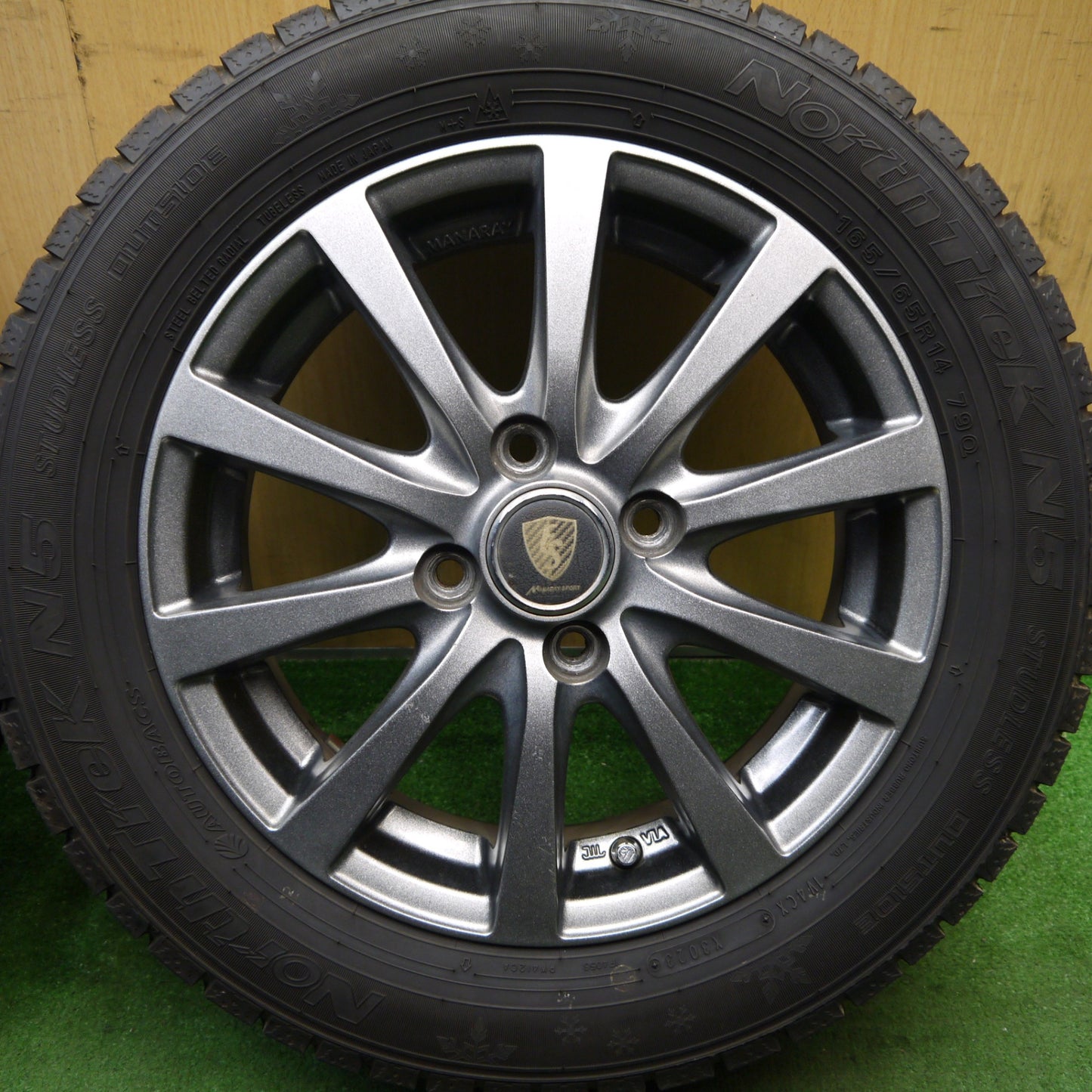 バリ溝！23年！9.5分以上★スタッドレス 165/65R14 オートバックス ノーストレック N5 MANARAY SPORT マナレイ スポーツ ソリオ ハスラー 等 PCD100/4H★5070206Hス