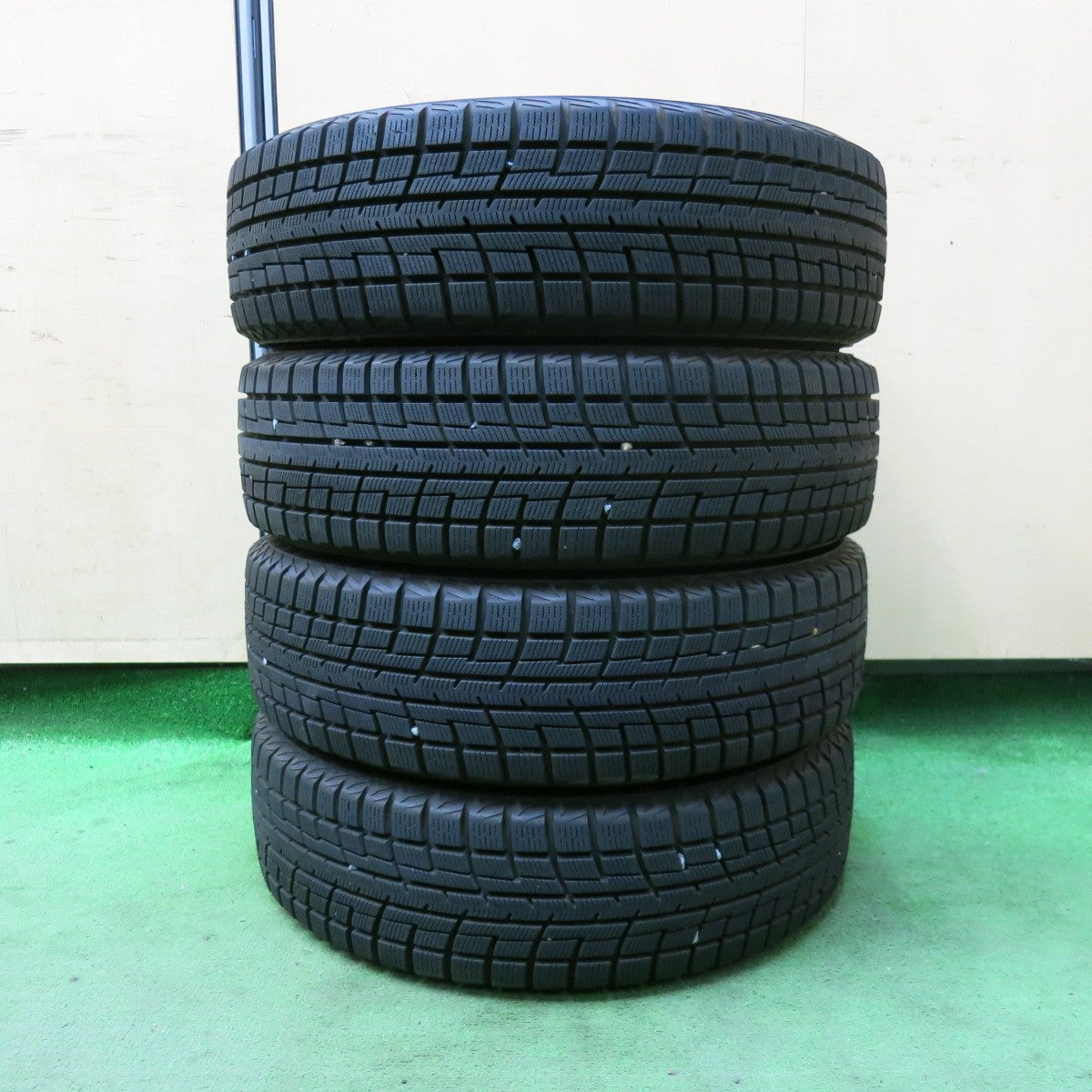 バリ溝！21年！キレイ！9.5分以上★スタッドレス 155/65R14 ヨコハマ アイスガード iG52C ABATIS アバティス 14インチ PCD100/4H★5070417SYス