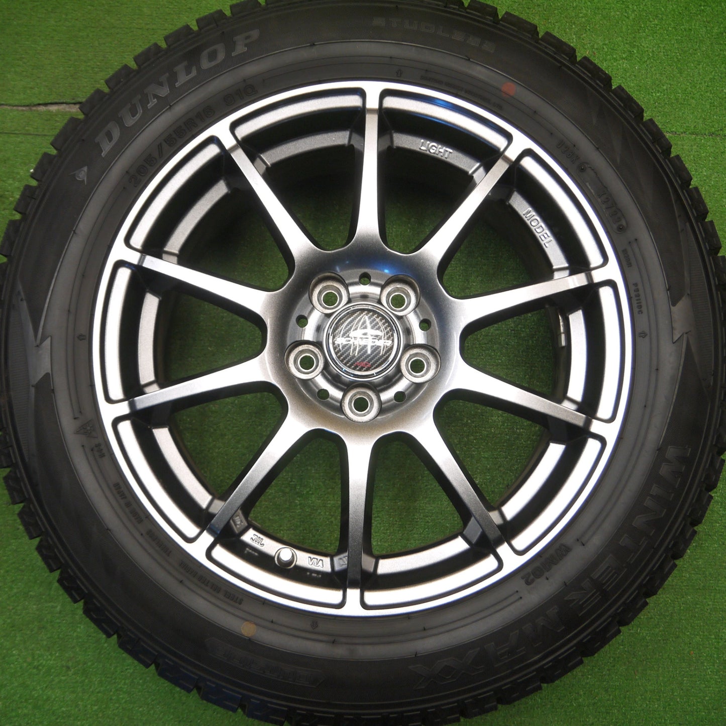 [送料無料] 超バリ溝！22年！キレイ！9.5分以上★インプレッサ 等 205/55R16 スタッドレス ダンロップ ウインターマックス WM02 SCHNEIDER MiD シュナイダー 16インチ PCD100/5H★5010705Hス