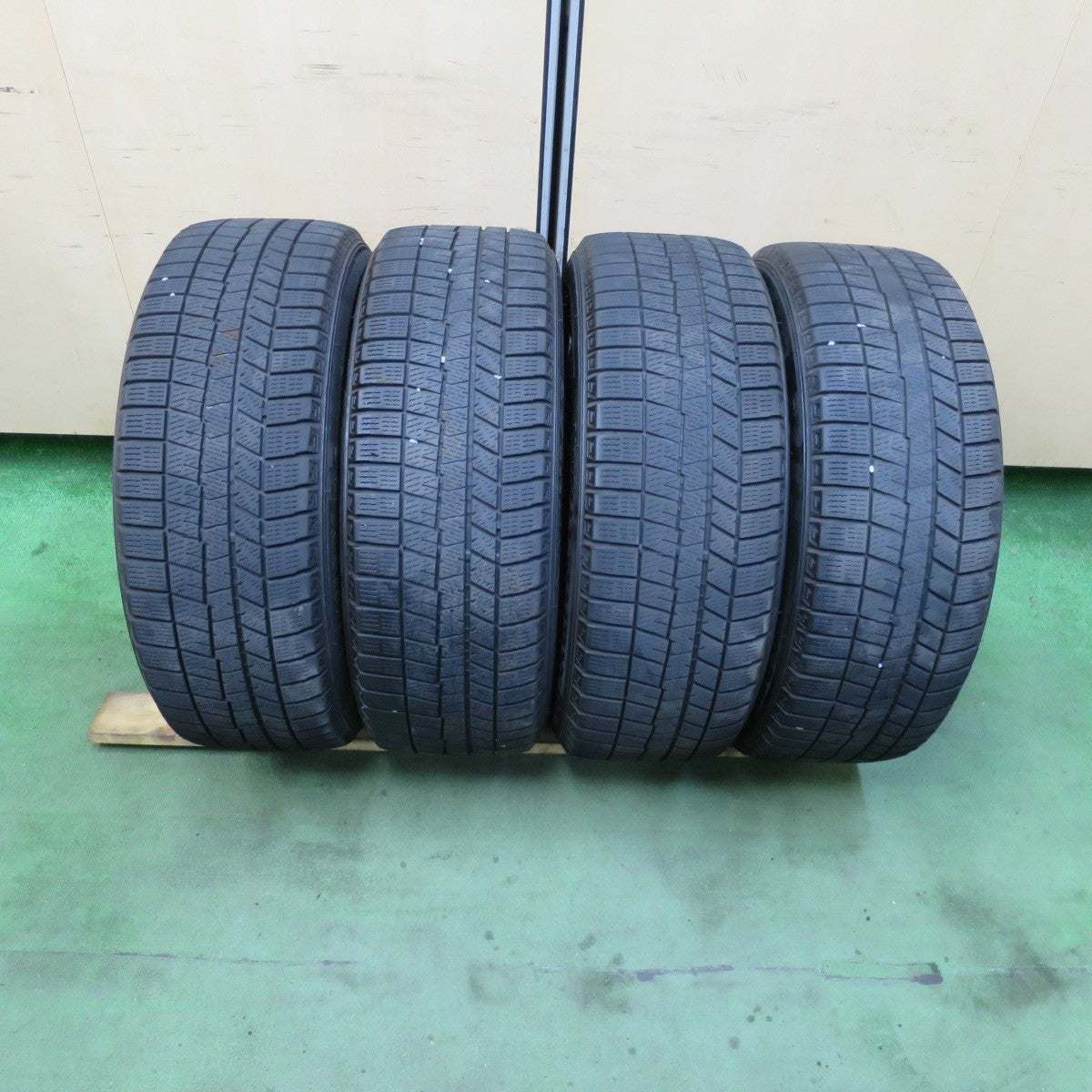 キレイ！22年★ベンツ 等 IRVINE F01 205/55R17 スタッドレス ダンロップ ウインターマックス03 アーヴィン 17インチ PCD112/5H★5090303TTス