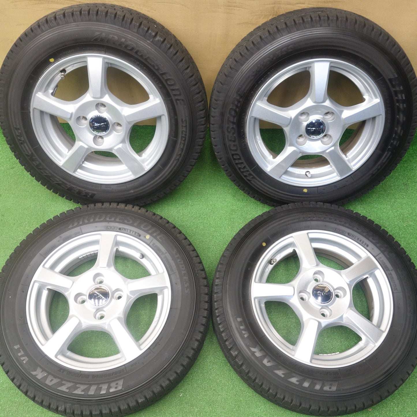バリ溝！23年！キレイ！9.5分以上★スタッドレス 155/80R14 88/86N ブリヂストン ブリザック VL1 CVW 社外 アルミ 14インチ PCD100/4H★6040605KTス