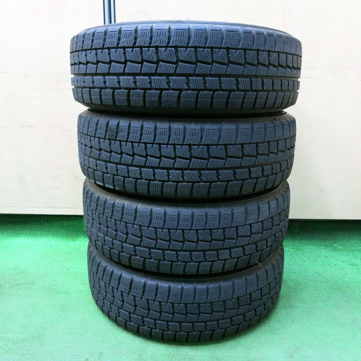 *送料無料* バリ溝！キレイ！9分★スタッドレス 175/65R15 ダンロップ ウインターマックス WM01 AXEL S アクセルS 15インチ PCD100/4H★4091304SYス