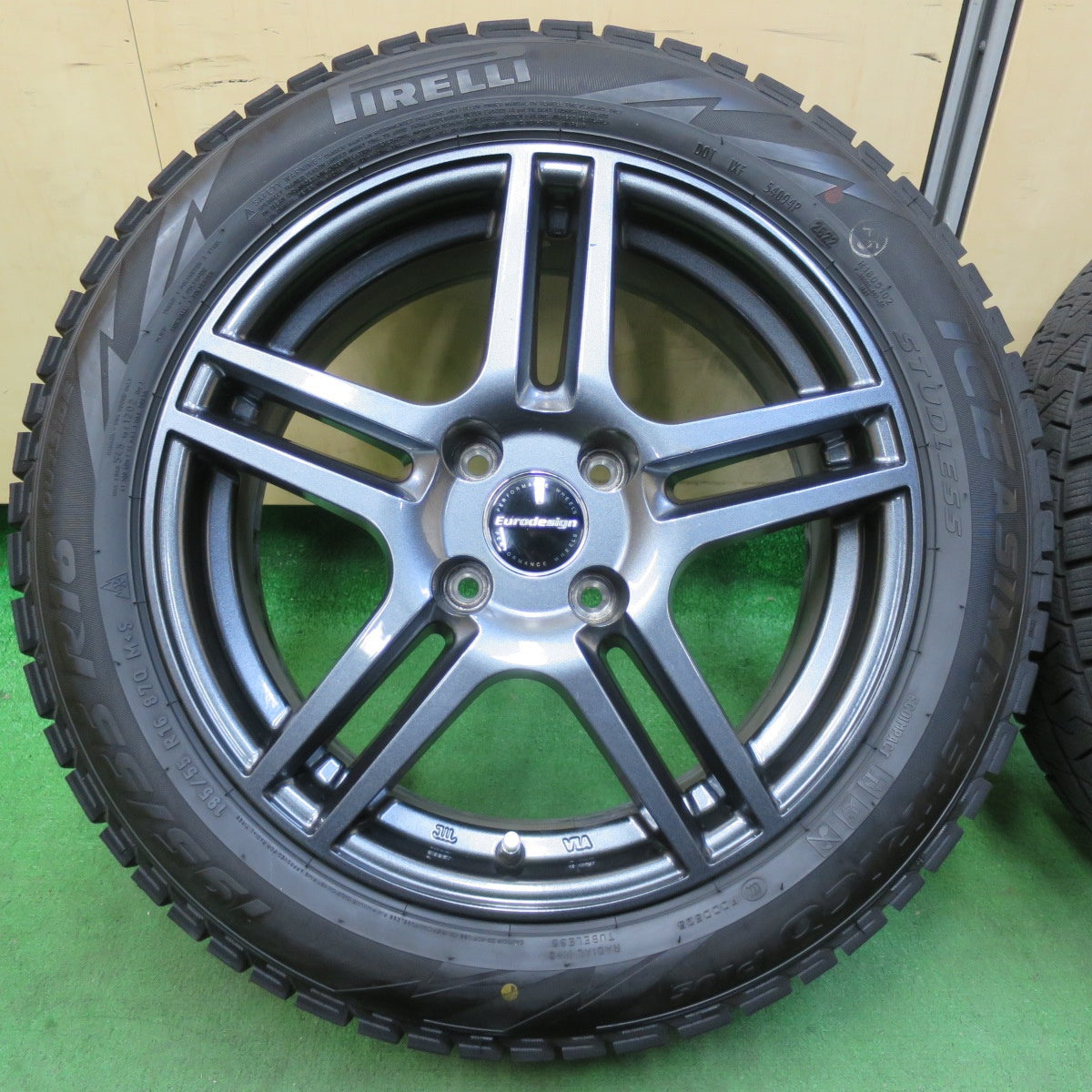 [送料無料] バリ溝！22年！キレイ！9分★プジョー 等 Eurodesign 195/55R16 スタッドレス ピレリ アイスアシンメトリコ プラス ユーロデザイン PCD108/4H★4110809イス