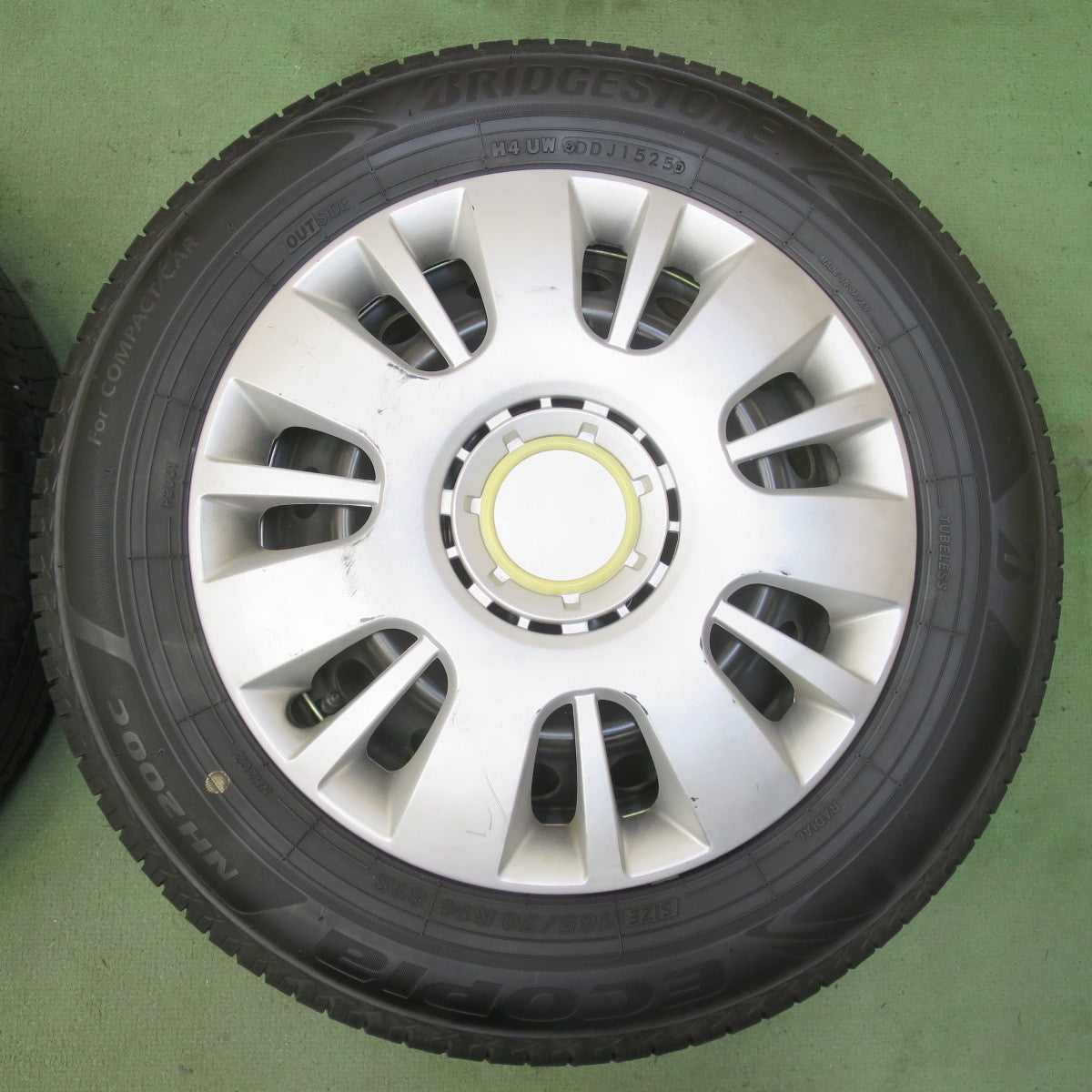 4本価格！25年◎165/70R14 ブリヂストン エコピア NH200C スチール ホイール ホイール キャップ 付き 14インチ PCD100/4H◎6081902イノ