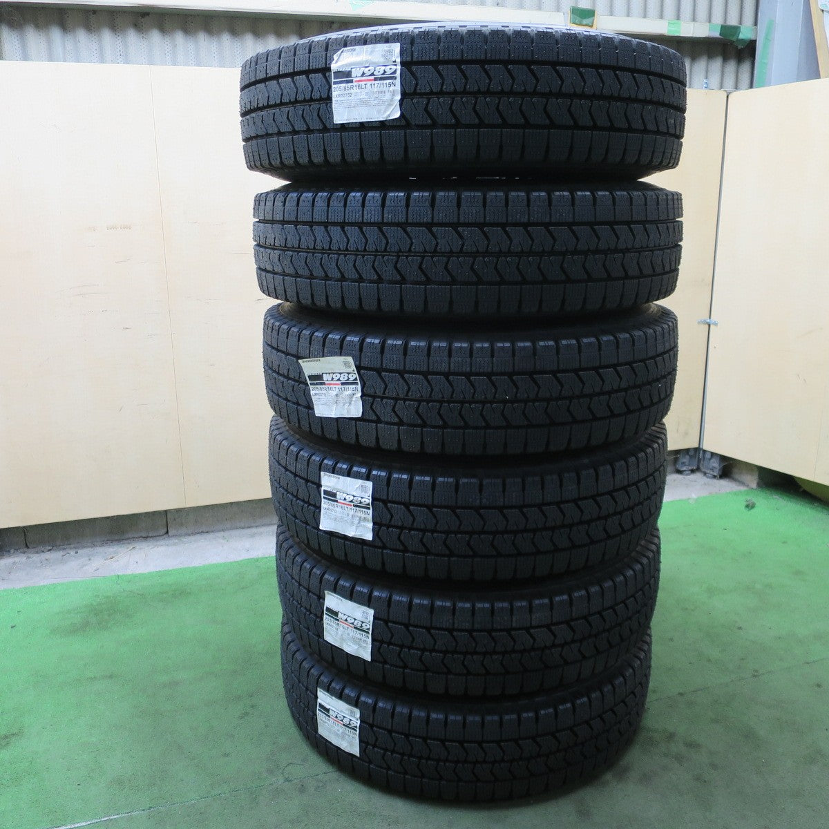未使用！24年！6本★トラック 205/85R16 117/115N スタッドレス ブリヂストン ブリザック W989 TOPY スチール 115-8C 16インチ PCD208/5H★6052001ナス