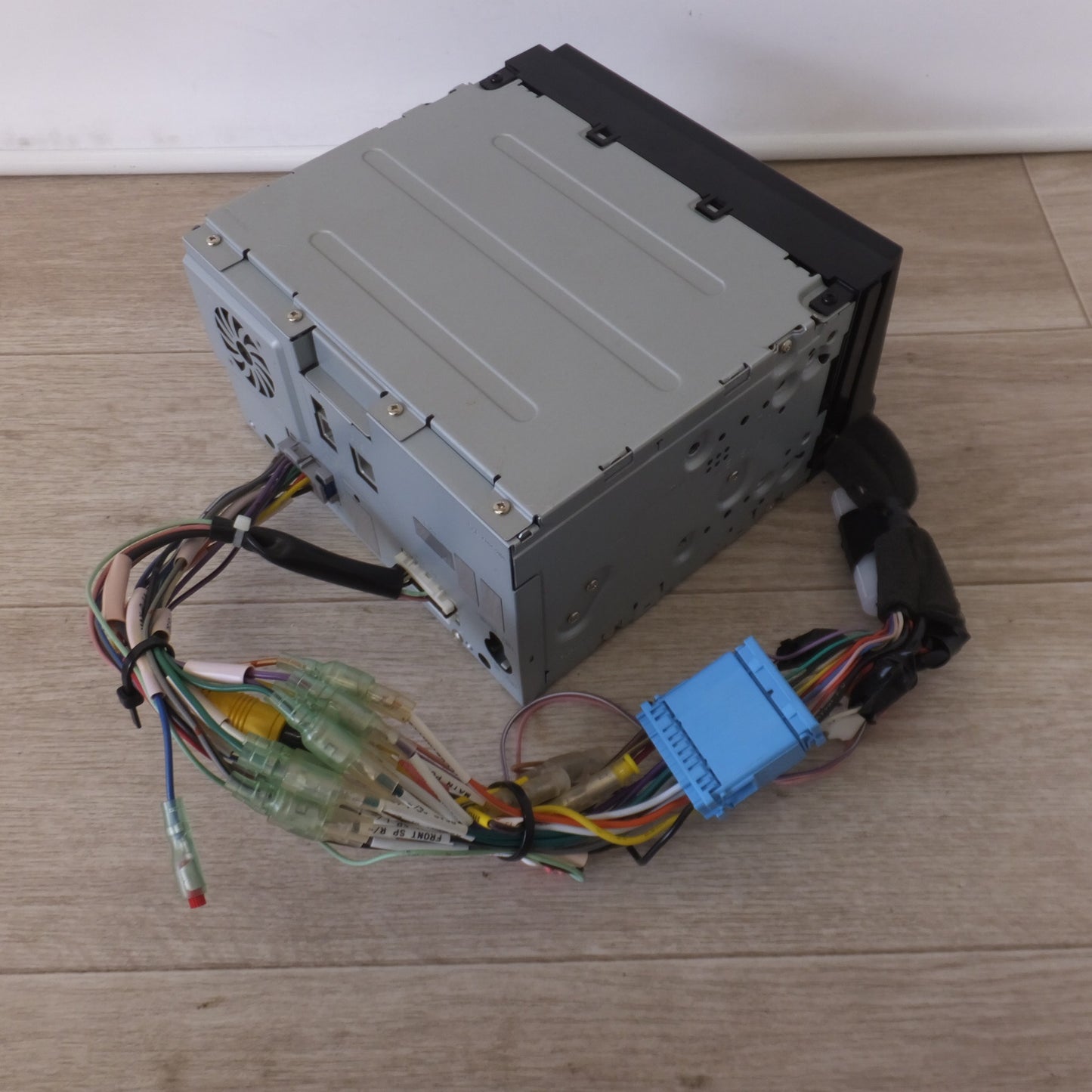 [送料無料] ★パナソニック Panasonic SSDカーナビゲーション Eシリーズ 2017年 CN-E300D[7]★