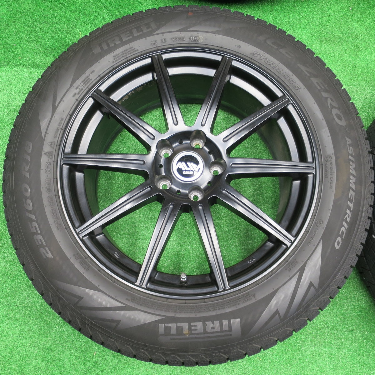 バリ溝！24年！キレイ！9.5分★スタッドレス 235/60R18 ピレリ アイスゼロ アシンメトリコ ALIA CLIMATE アリア クライメイト 18インチ PCD114.3/5H★5112903NKス