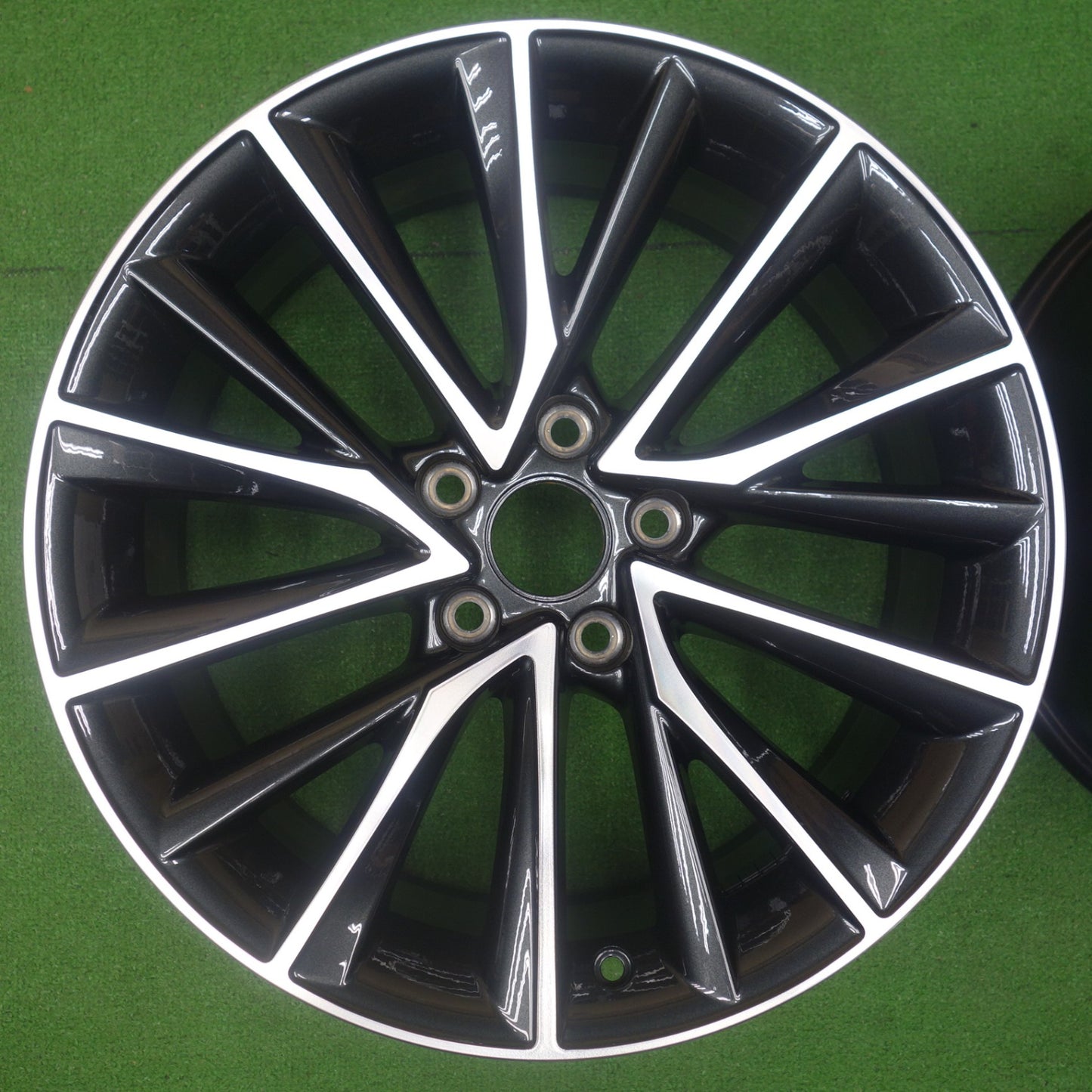 新車外し★レクサス 20系 NX 純正 ホイール 18インチ 18×7.5J PCD114.3/5H★6062901KTホ