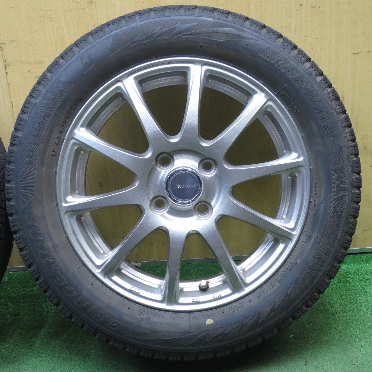 バリ溝！23年！キレイ！8.5分★スタッドレス 165/65R15 ブリヂストン ブリザック VRX2 ECO FORME エコフォルム 15インチ タフト ハスラー 等 PCD100/4H★5081112NJス