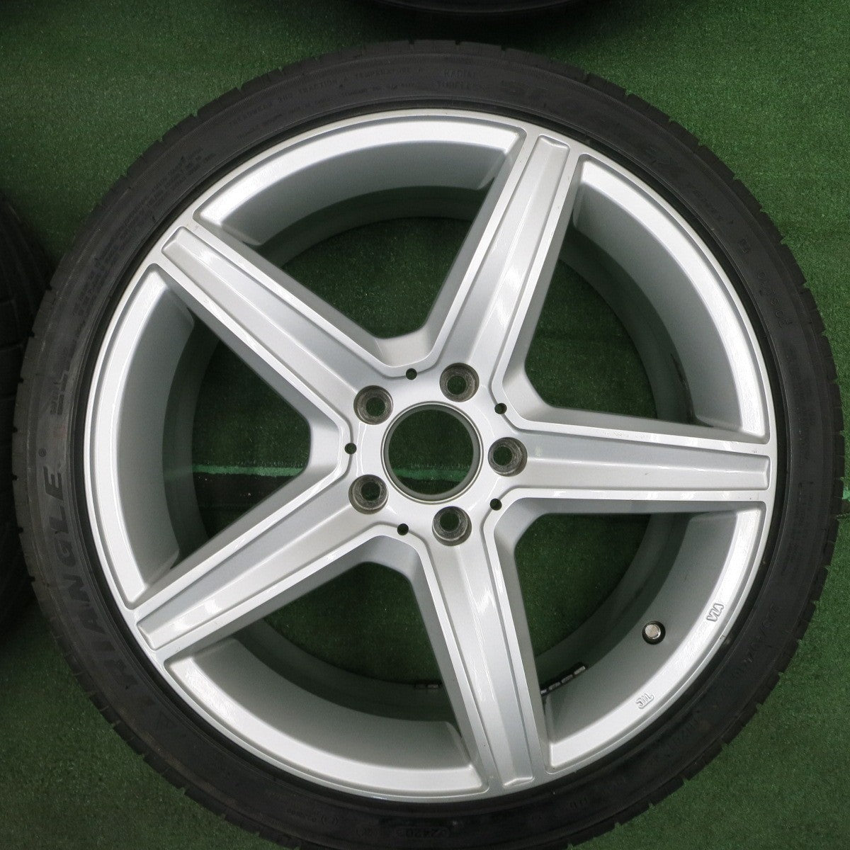*送料無料* バリ溝！20年！ほぼ10分★ベンツ 等 225/40R18 トライアングル SPORTEX TSH11 社外 アルミ 18インチ PCD112/5H★4040301TNノ