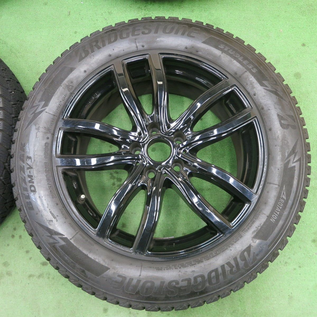 バリ溝！8.5分★BMW 等 MAK FAHR 225/60R18 スタッドレス ブリヂストン ブリザック DM-V3 18インチ マック ファー PCD112/5H★5051201ナス