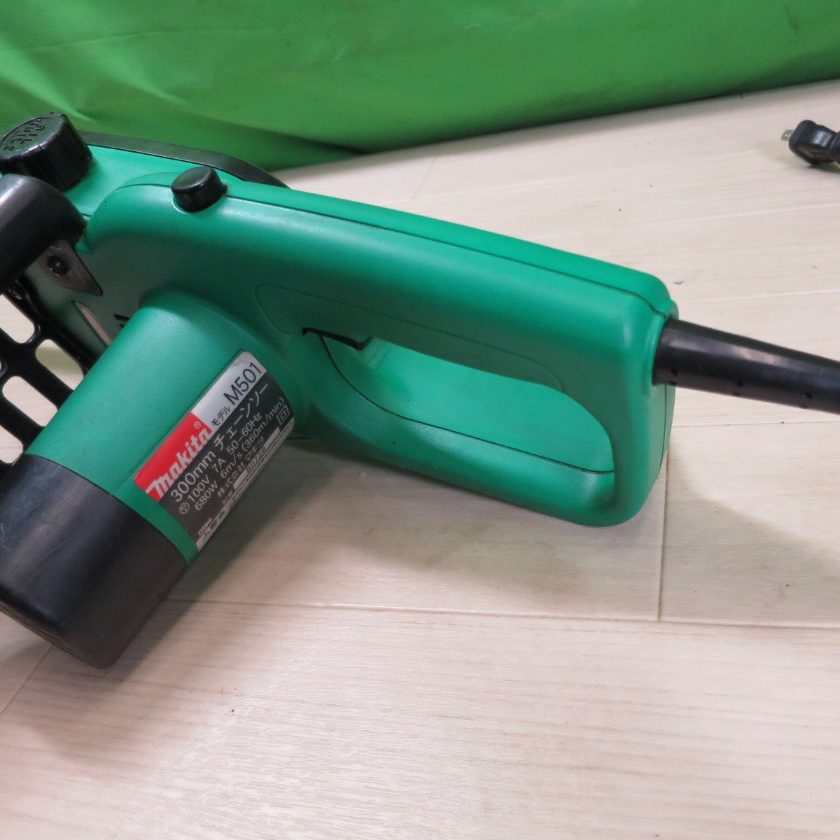 [送料無料] ☆マキタ 300mm 電気 チェーンソー M501 切断機 電動 工具 チェンソー makita 100V☆