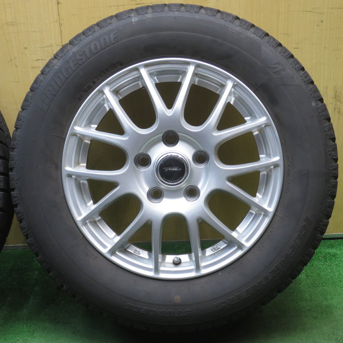 キレイ★スタッドレス 195/65R15 ブリヂストン アイスパートナー2 TOPRUN トップラン 15インチ PCD114.3/5H★5070701NJス