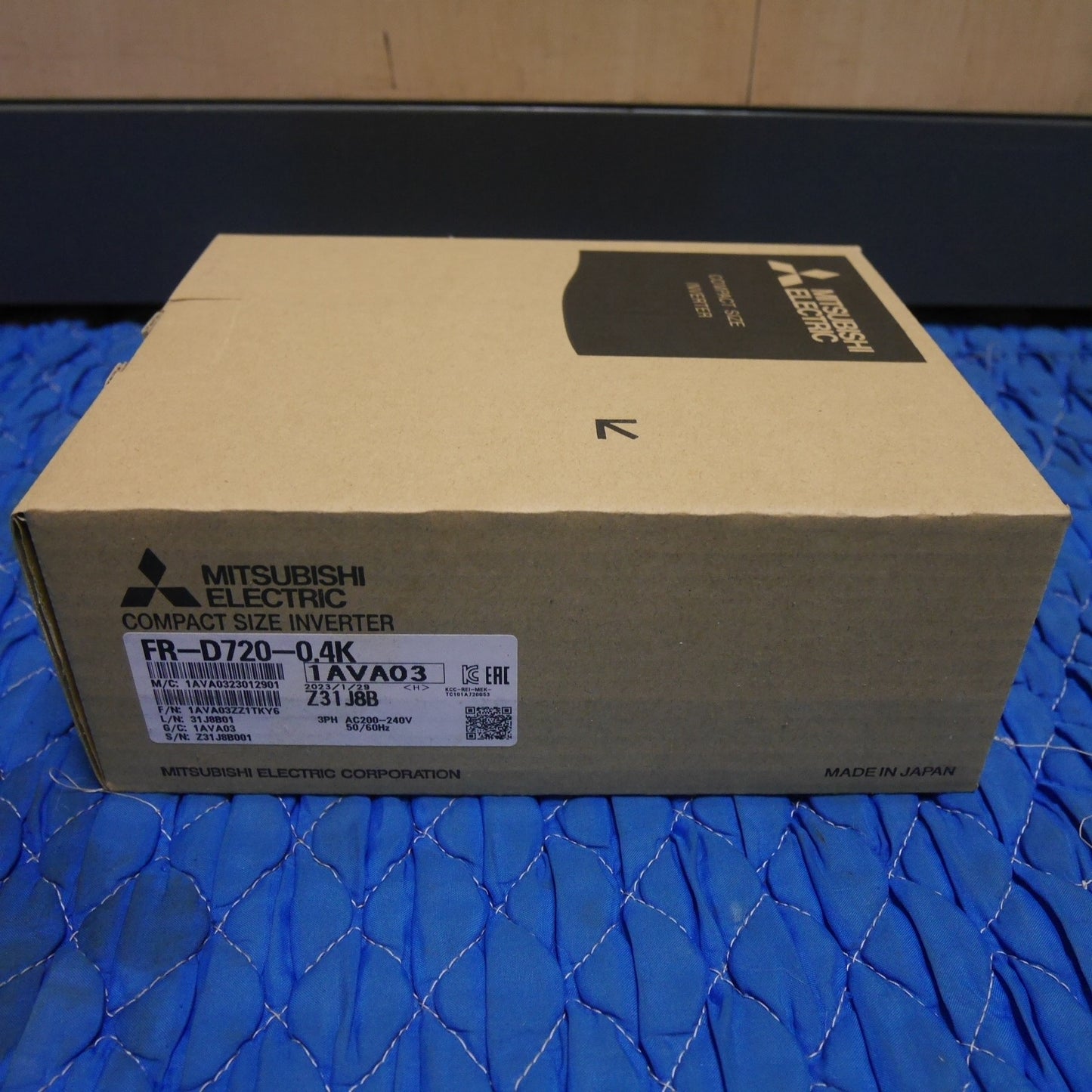 ●複数在庫有●[送料無料] 未使用☆三菱 インバーター FR-D720-0.4K コンパクト サイズ 小型 小形 MITSUBISHI 200V☆