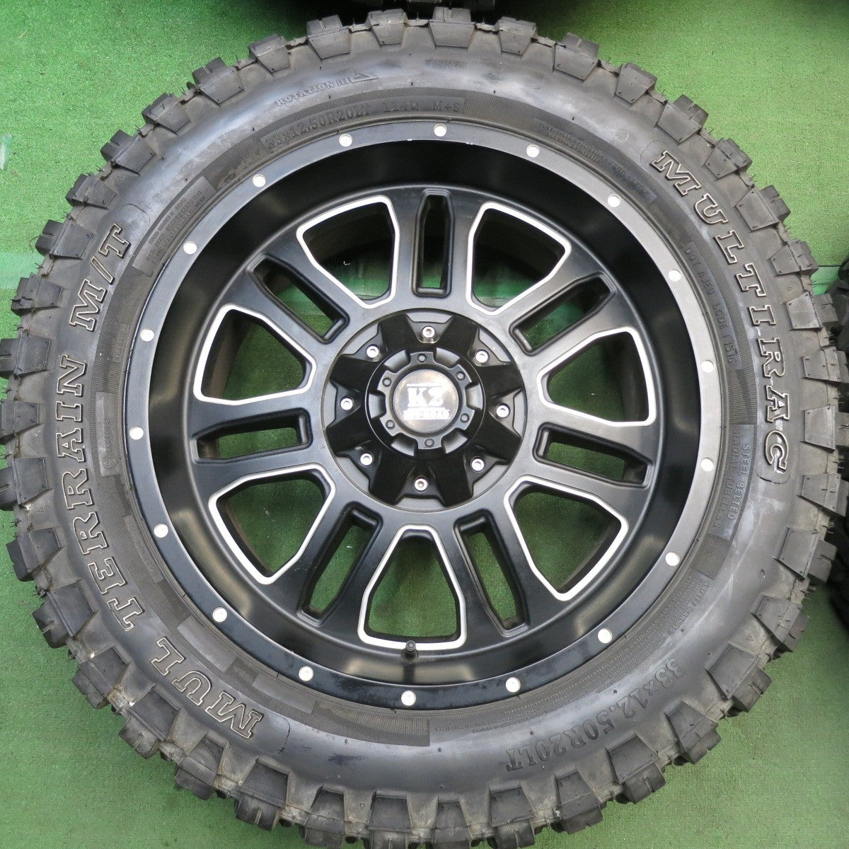 バリ溝！9.5分◎SHONE K2 OFF-ROAD D2 33×12.50R20 マルチラック MUL TERRAIN M/T ショーン オフロード 20インチ PCD139.7/6H◎6101104HAノ