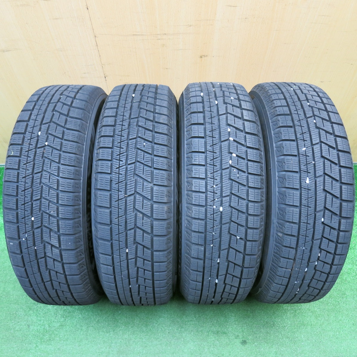 バリ溝！24年！9.5分以上★スタッドレス 175/65R15 ヨコハマ アイスガード iG60 LAYCEA レイシア 15インチ PCD100/4H★5113013HAス