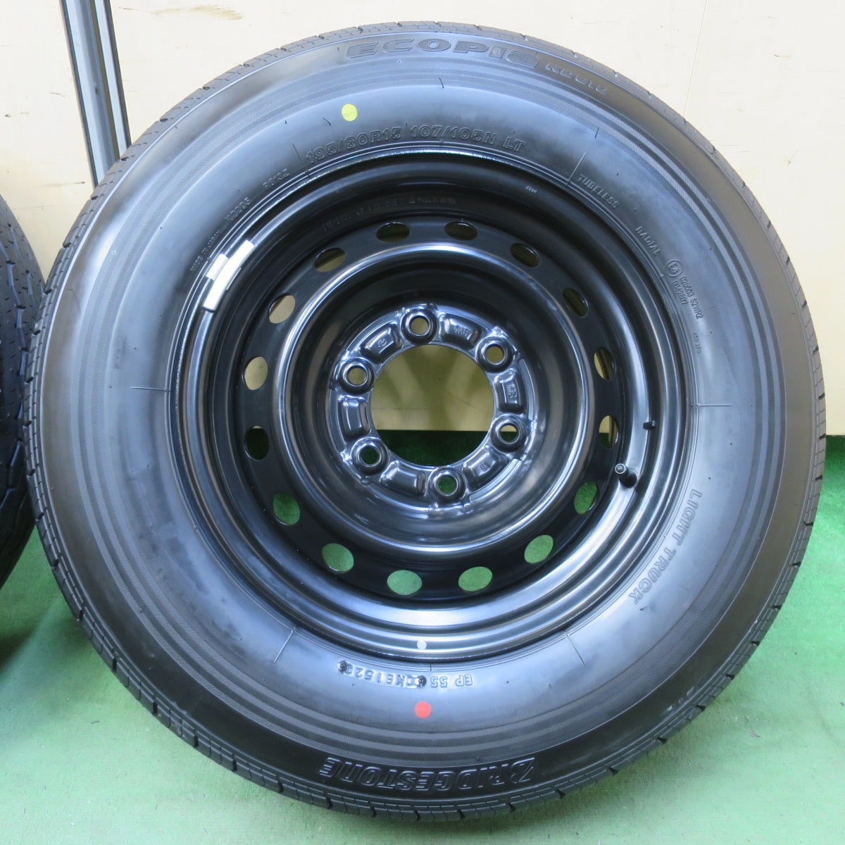 新車外し！23年◎トヨタ ハイエース 純正 スチール 195/80R15 107/105N ブリヂストン エコピア RD613 15インチ PCD139.7/6H◎6062601イノ