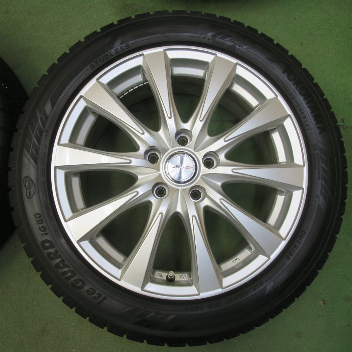 バリ溝！22年！キレイ！ほぼ10分◎スタッドレス 215/50R17 ヨコハマ アイスガード iG60 JOKER ジョーカー 17インチ PCD114.3/5H◎6062005イス