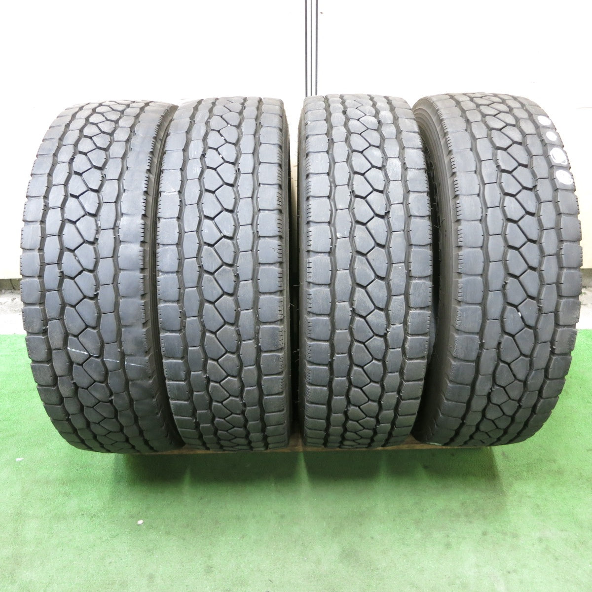 4本価格！25年★トラック タイヤ 245/70R19.5 136/134J ブリヂストン エコピア M801Ⅱ ミックス オールシーズン 19.5インチ★5122904ナスタ