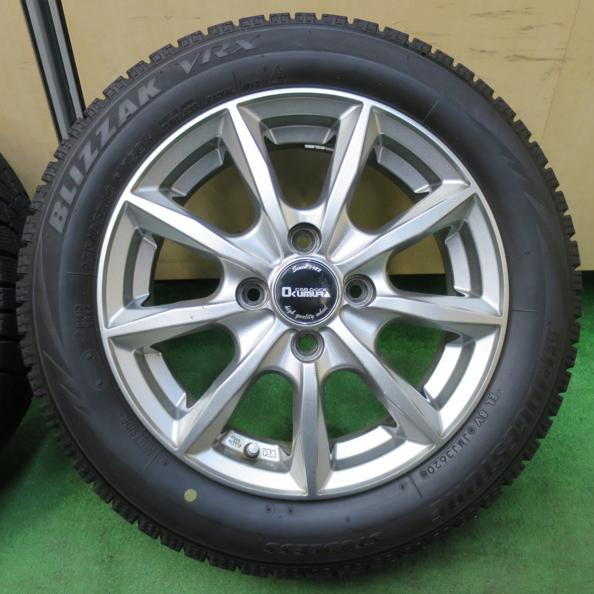 [送料無料] 4本価格！20年★スタッドレス 155/65R14 ブリヂストン ブリザック VRX CAR DOCK OKUMURA 14インチ PCD100/4H★4112003イス