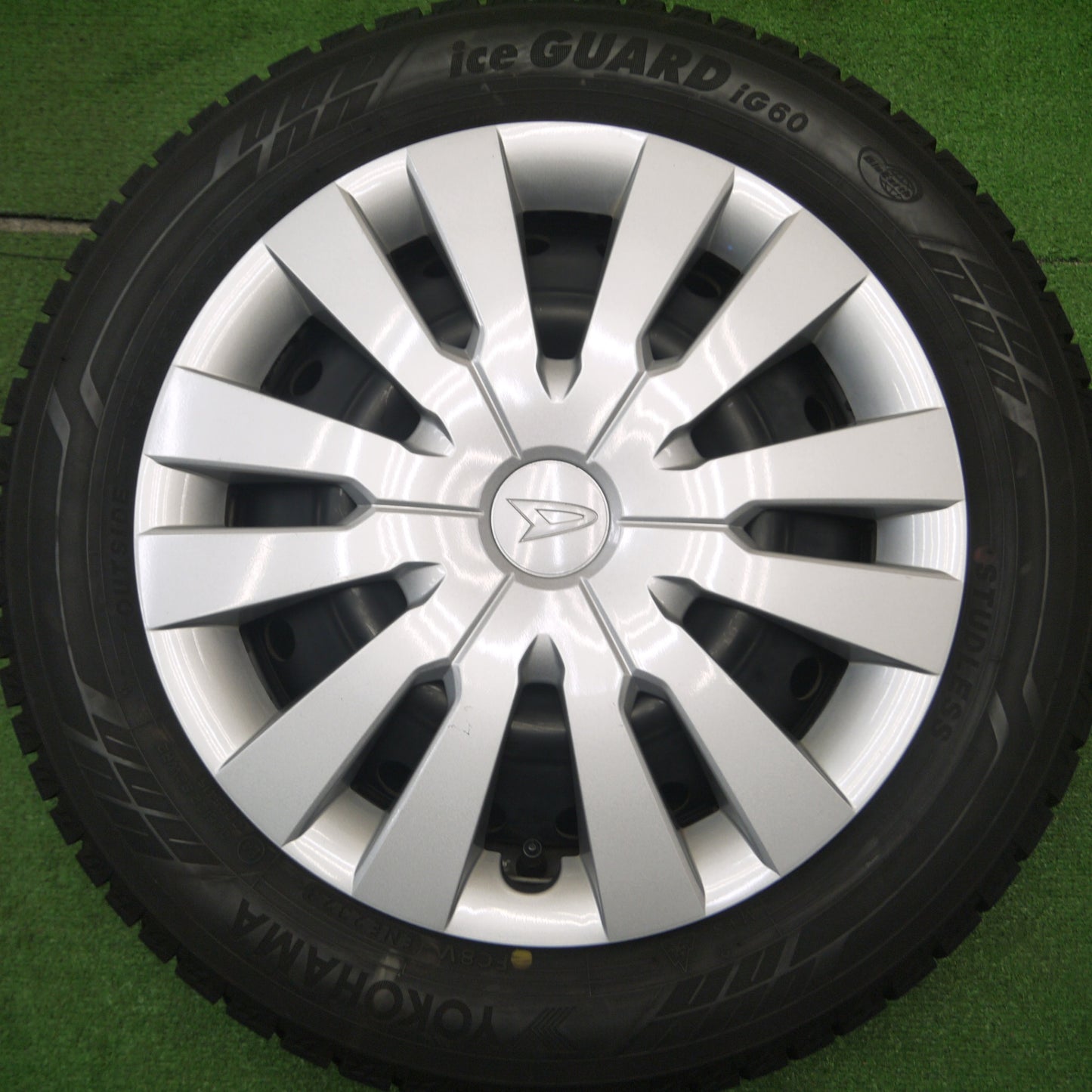 [送料無料] バリ溝！23年！ほぼ10分★ダイハツ ムーヴ 純正 スチール 155/65R14 スタッドレス ヨコハマ アイスガード iG60 14インチ PCD100/4H★4121001Hス