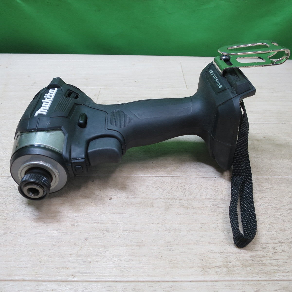 [送料無料] 未使用☆マキタ 充電式 インパクトドライバ TD173D 電動 工具 makita 18V ケース付き コードレス☆