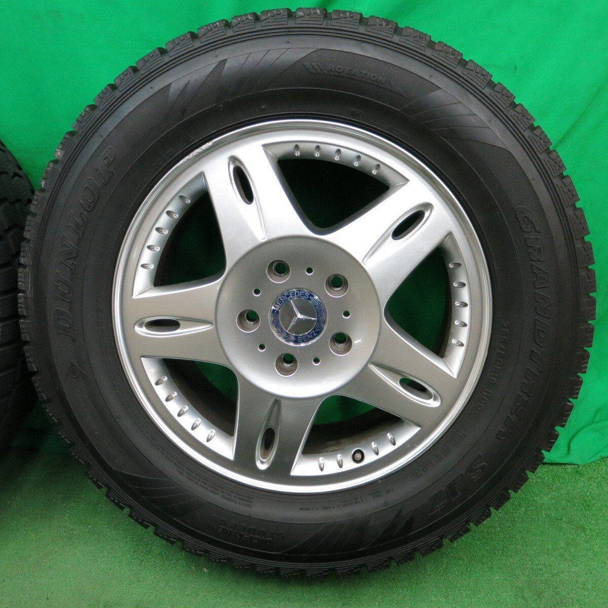 バリ溝！9.5分★ベンツ Gクラス ゲレンデ W463 純正 265/60R18 スタッドレス ダンロップ グラントレック SJ7 18インチ PCD130/5H★4051403ナス