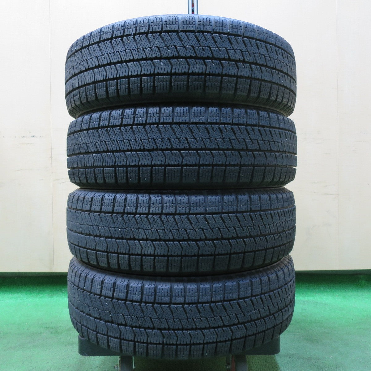 [送料無料] バリ溝！22年！キレイ！9分★スズキ MK32S MK42S スペーシア カスタム 純正 165/55R15 スタッドレス ブリヂストン ブリザック VRX2 15インチ PCD100/4H★4112801イス