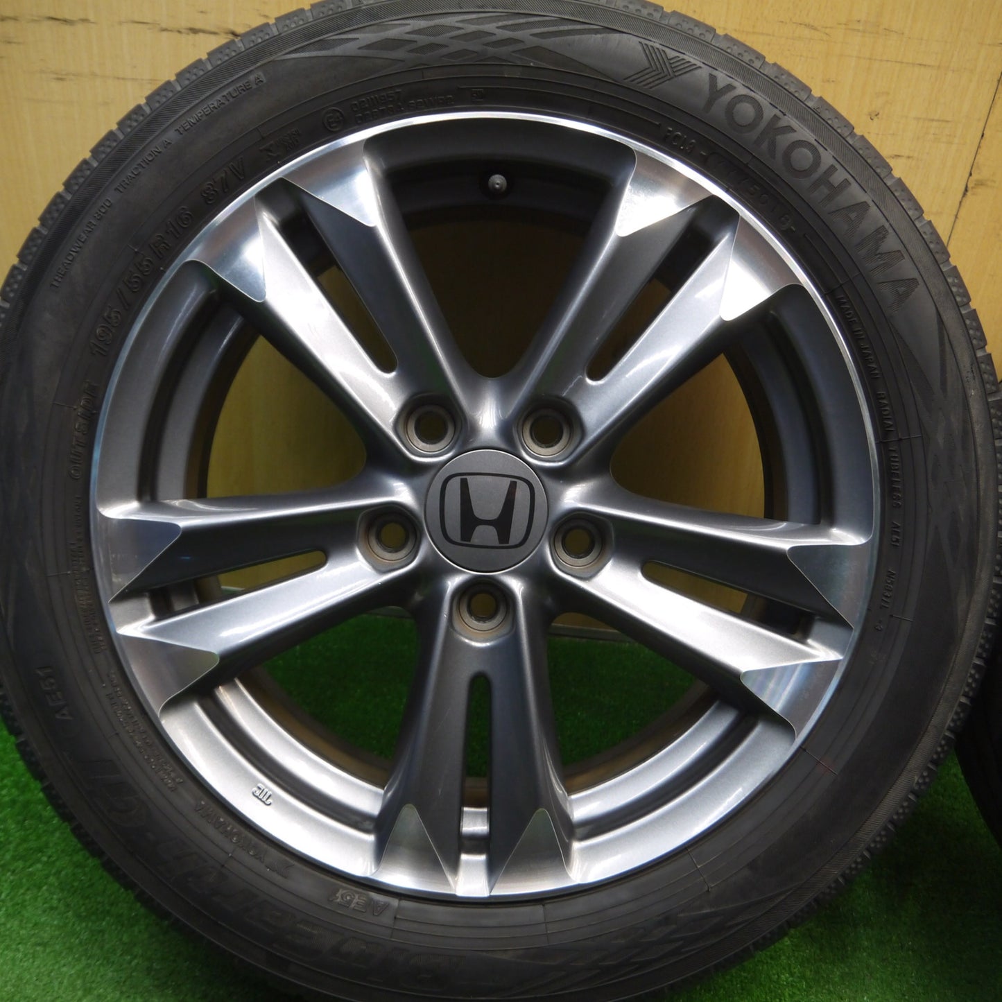 [送料無料] キレイ★ホンダ CR-Z 純正 195/55R16 ヨコハマ BluEarth-GT AE51 16インチ ブルーアース CRZ PCD114.3/5H★5011712Hノ