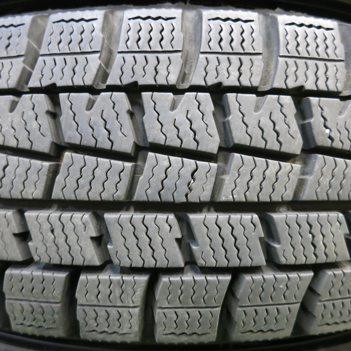 *送料無料* バリ溝！キレイ！9.5分以上★スタッドレス 155/65R14 ダンロップ ウインターマックス WM01 Linz 14インチ PCD100/4H★4040210イス