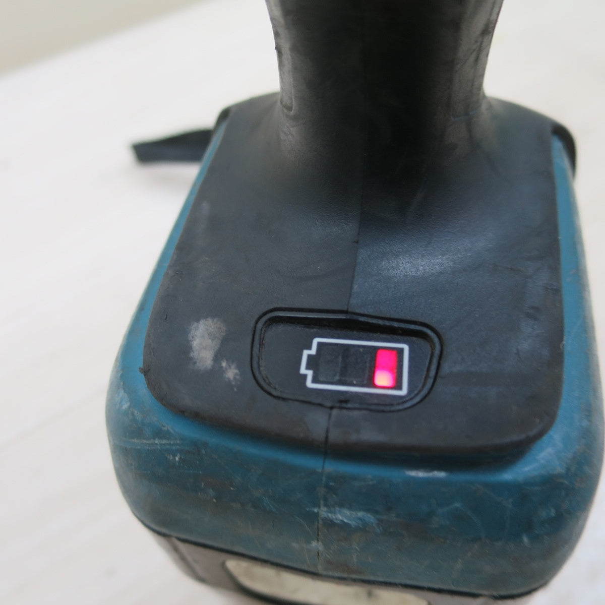 ☆マキタ 充電式 ドライバドリル DF470D 電動 工具 コードレス makita 14.4V バッテリー BL1430☆