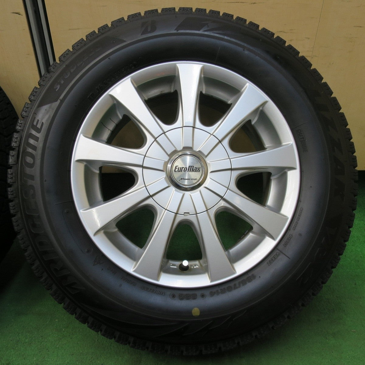 バリ溝！22年！8.5分★スタッドレス 185/70R14 ブリヂストン ブリザック VRX2 EuroMax MANARAY SPORT 14インチ PCD100/4H 5H マルチ★5011109イス