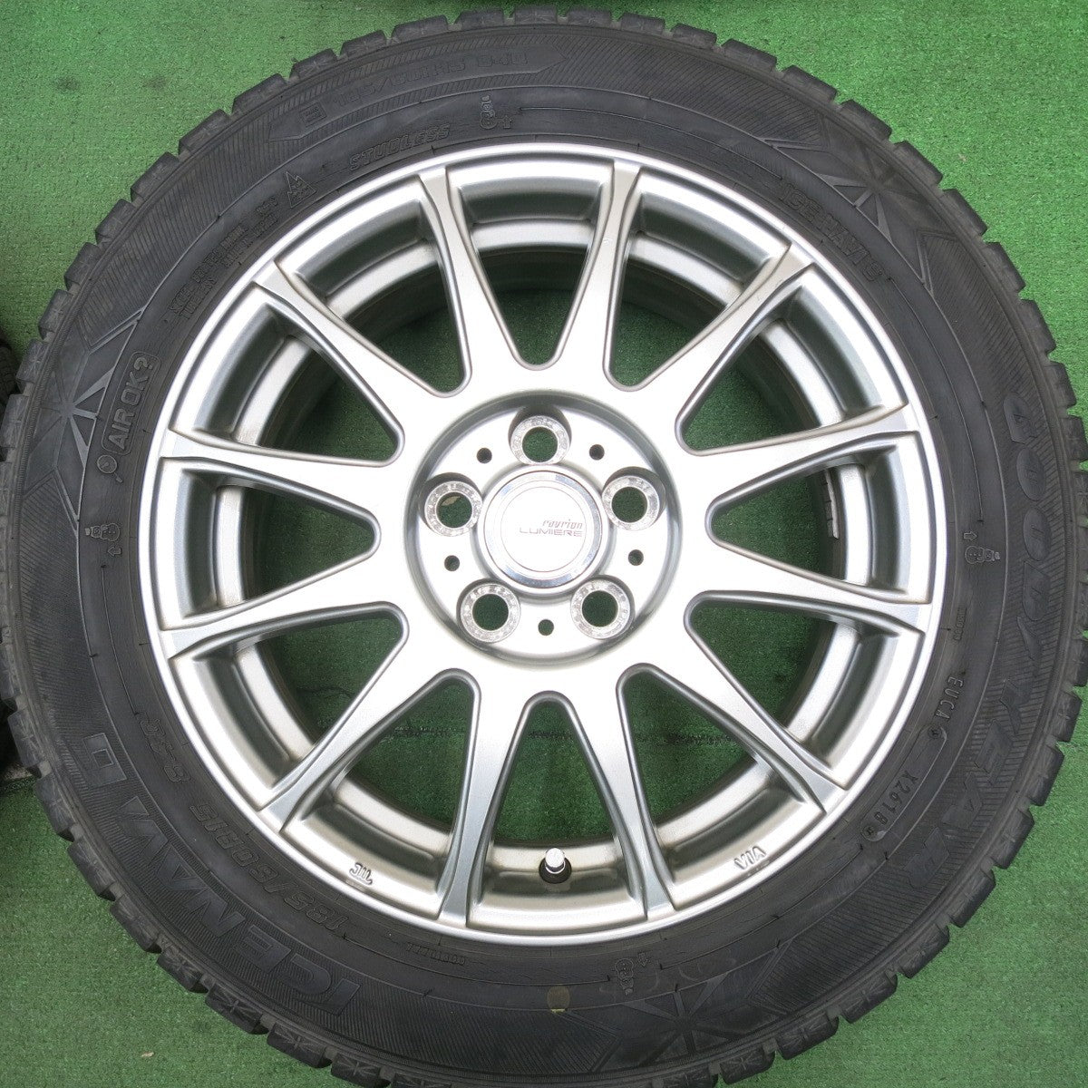 バリ溝！8.5分★シエンタ 等 185/60R15 スタッドレス グッドイヤー アイスナビ6 ravrion LUMIERE ラブリオン 15インチ PCD100/5H★5052309HAス