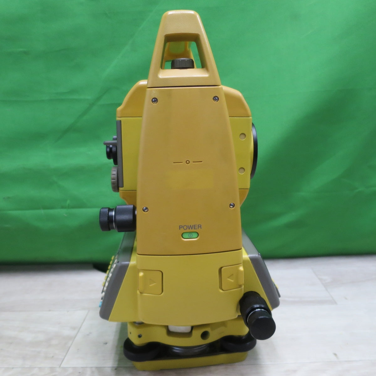 [送料無料] バッテリー2個☆トプコン トータルステーション 測量機器 GTS-603AF 充電器 ケース付き TOPCON☆