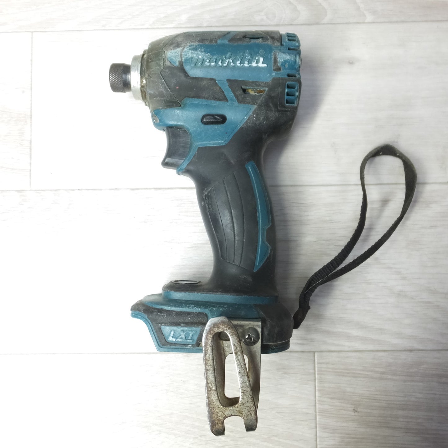 [送料無料] ◆makita マキタ 充電式インパクトドライバ TD148D 18V 電動工具 本体のみ◆