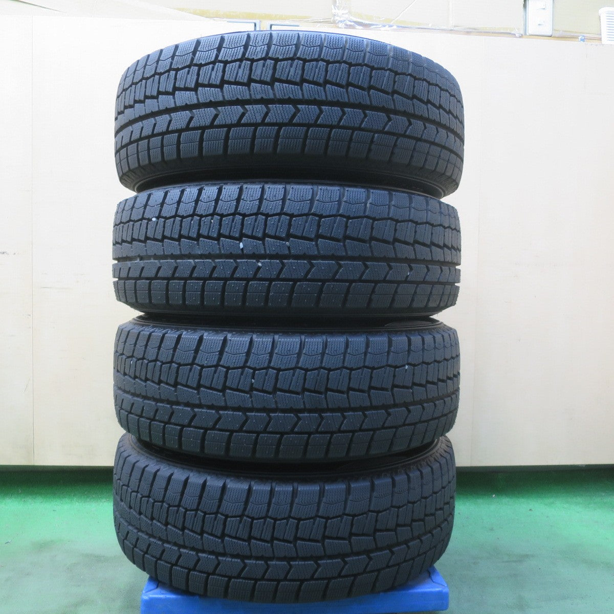 バリ溝！25年！9.5分◎トヨタ 50系 プリウス 純正 195/65R15 スタッドレス ダンロップ ウインターマックス WM02 15インチ PCD100/5H◎6082903イス