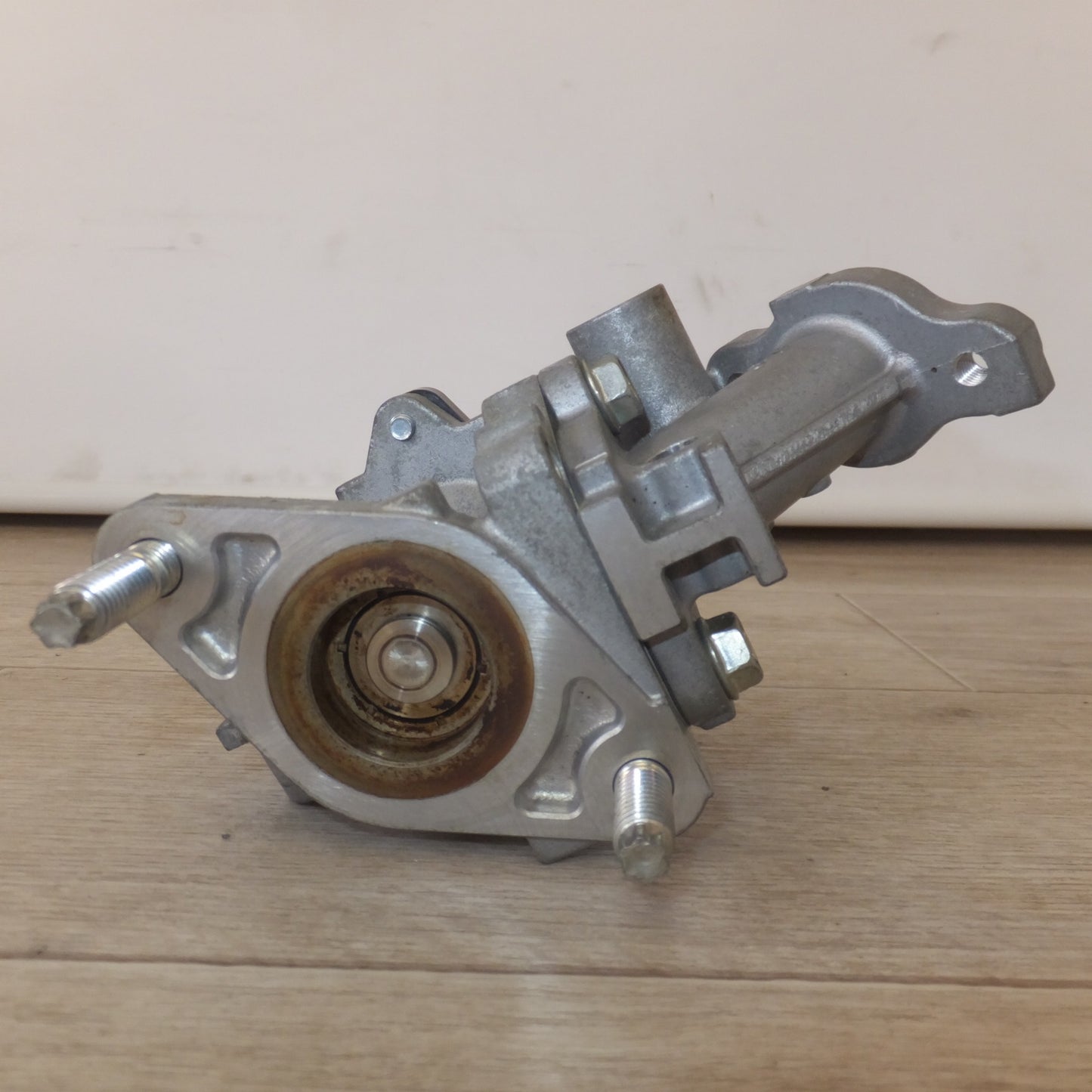 [送料無料] ★トヨタ TOYOTA 純正 プリウス ZVW30 EGRバルブ 25620-37120★