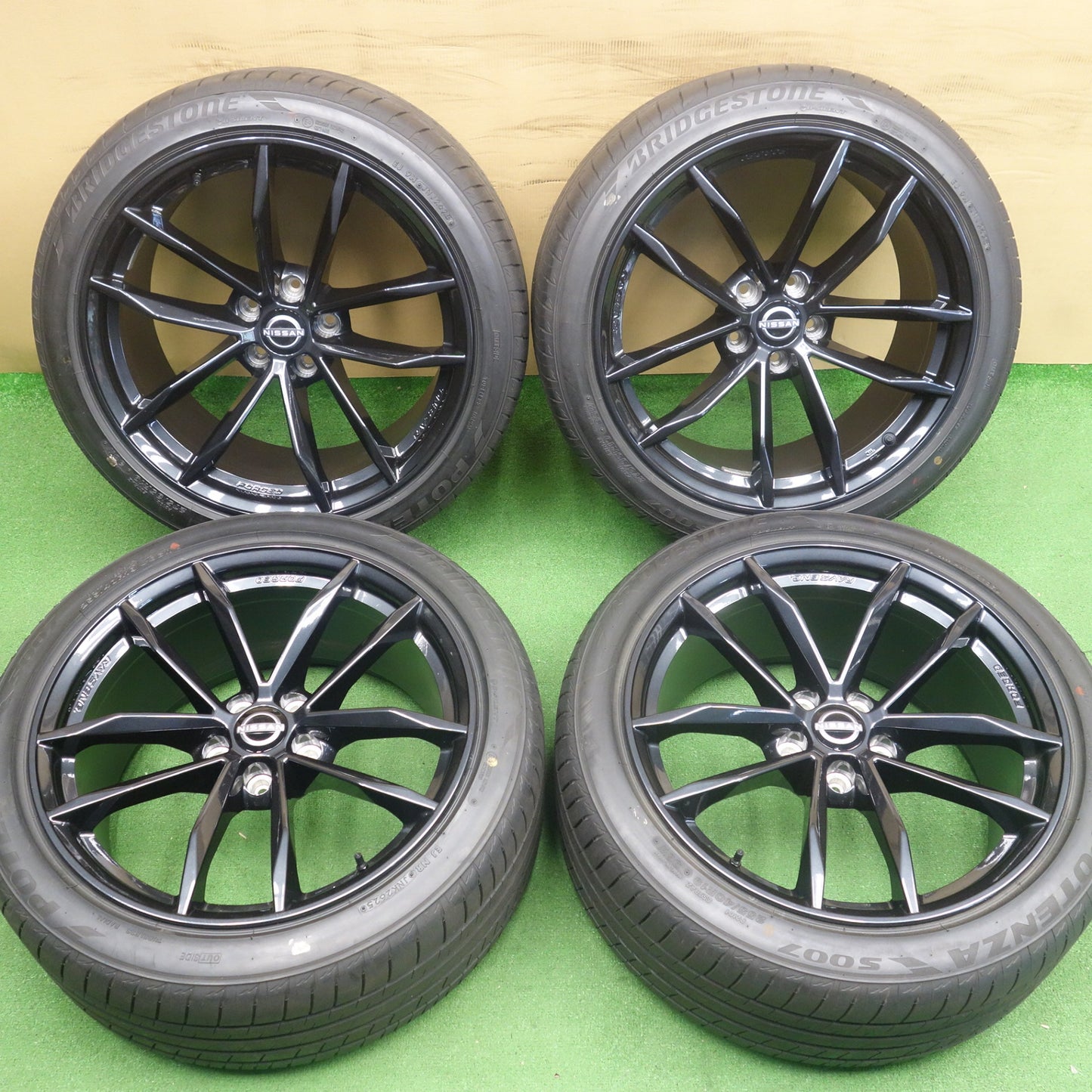 新車外し！25年★日産 RZ34 フェアレディZ バージョン ST 純正 RAYS 255/40R19 275/35R19 ブリヂストン ポテンザ S007 19インチ PCD114.3/5H★6052803KTノ