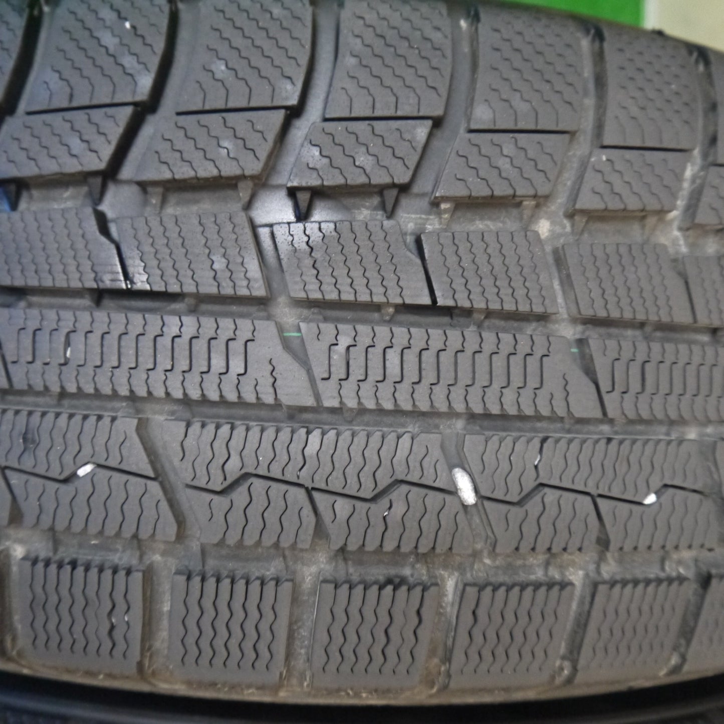 バリ溝！23年！キレイ！9.5分以上★スタッドレス 225/65R17 トーヨー ウインター トランパス TX JOKER ジョーカー 17インチ PCD120/5H★5100804Hス