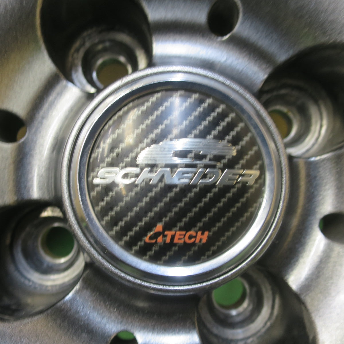 バリ溝！キレイ！9分◎スタッドレス 185/70R14 グッドイヤー アイスナビ7 SCHNEIDER ATECH シュナイダー 14インチ PCD100/4H◎6102013イス