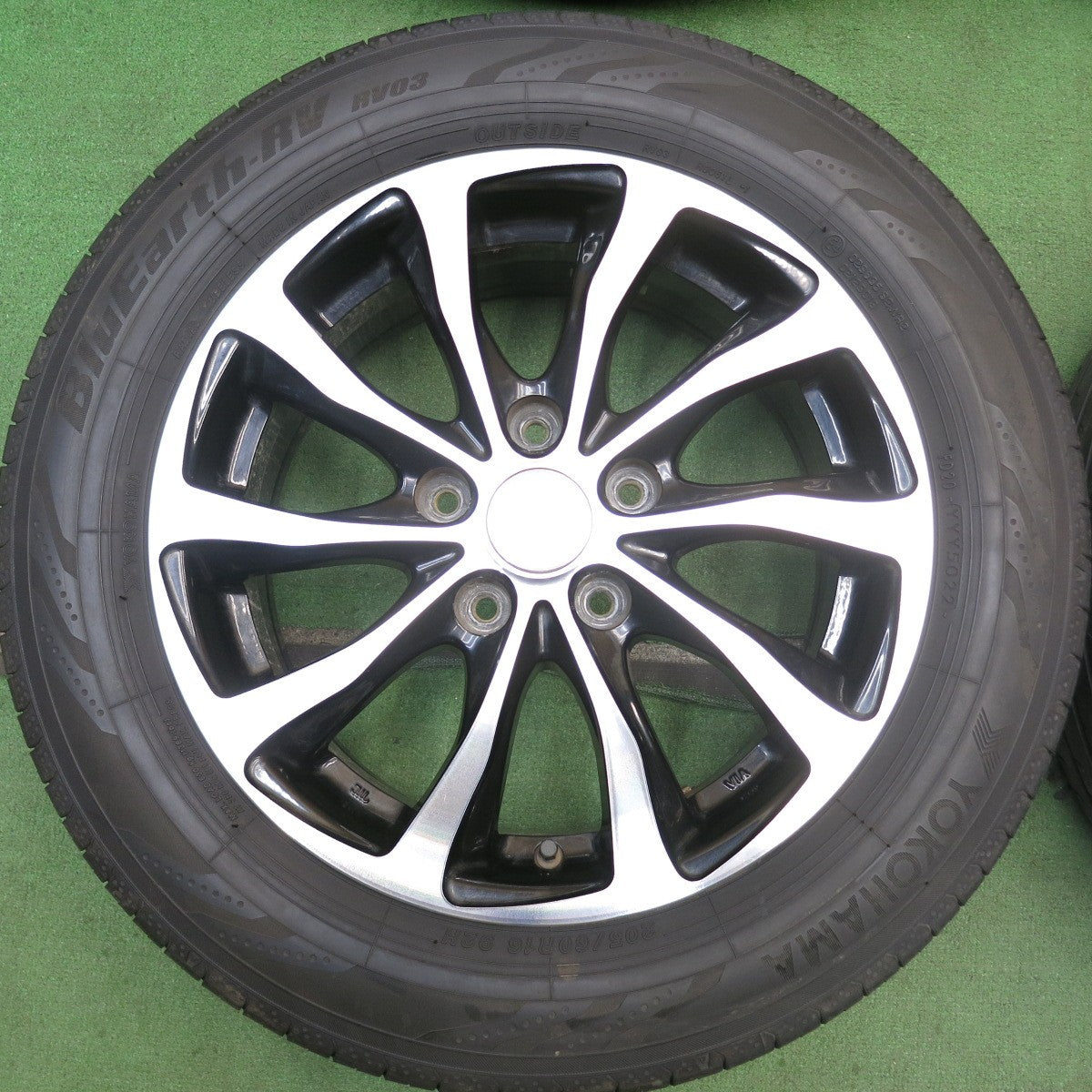 バリ溝！22年！9.5分◎205/60R16 ヨコハマ BluEarth-RV RV03 BALMINUM T10 バルミナ 16インチ PCD114.3/5H◎6080604HAノ