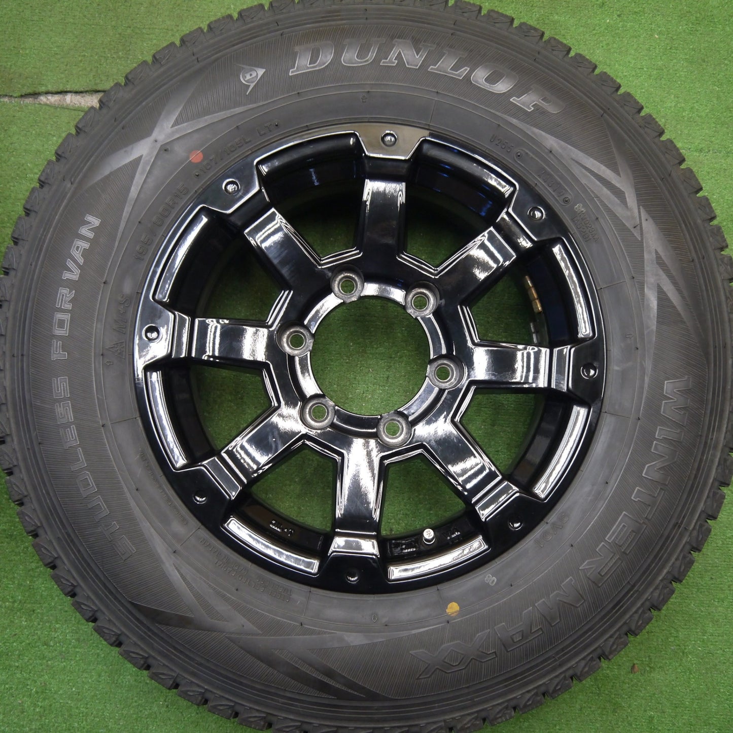 バリ溝！キレイ！9.5分★ハイエース等 BADX ROCK KELLY MX-I 195/80R15 107/105L スタッドレス ダンロップ ウインターマックス SV01 ロックケリー 15インチ PCD139.7/6H★5041602Hス