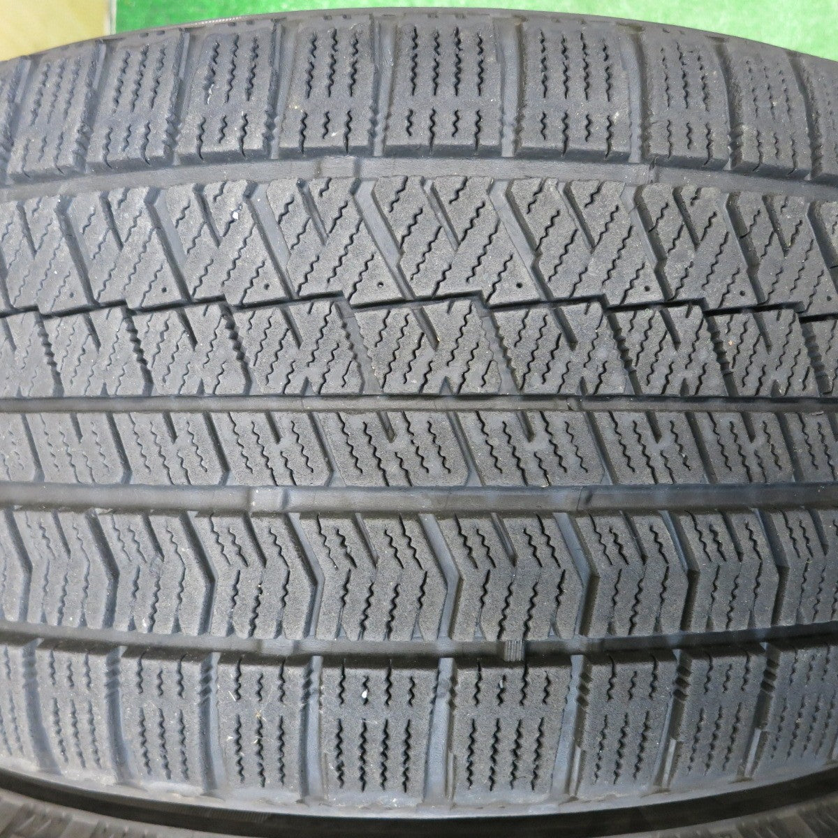 4本価格★スタッドレス 235/50R18 ブリヂストン ブリザック VRX2 VELVA SPORTZ ヴェルヴァ 18インチ PCD114.3/5H★5122501HAス