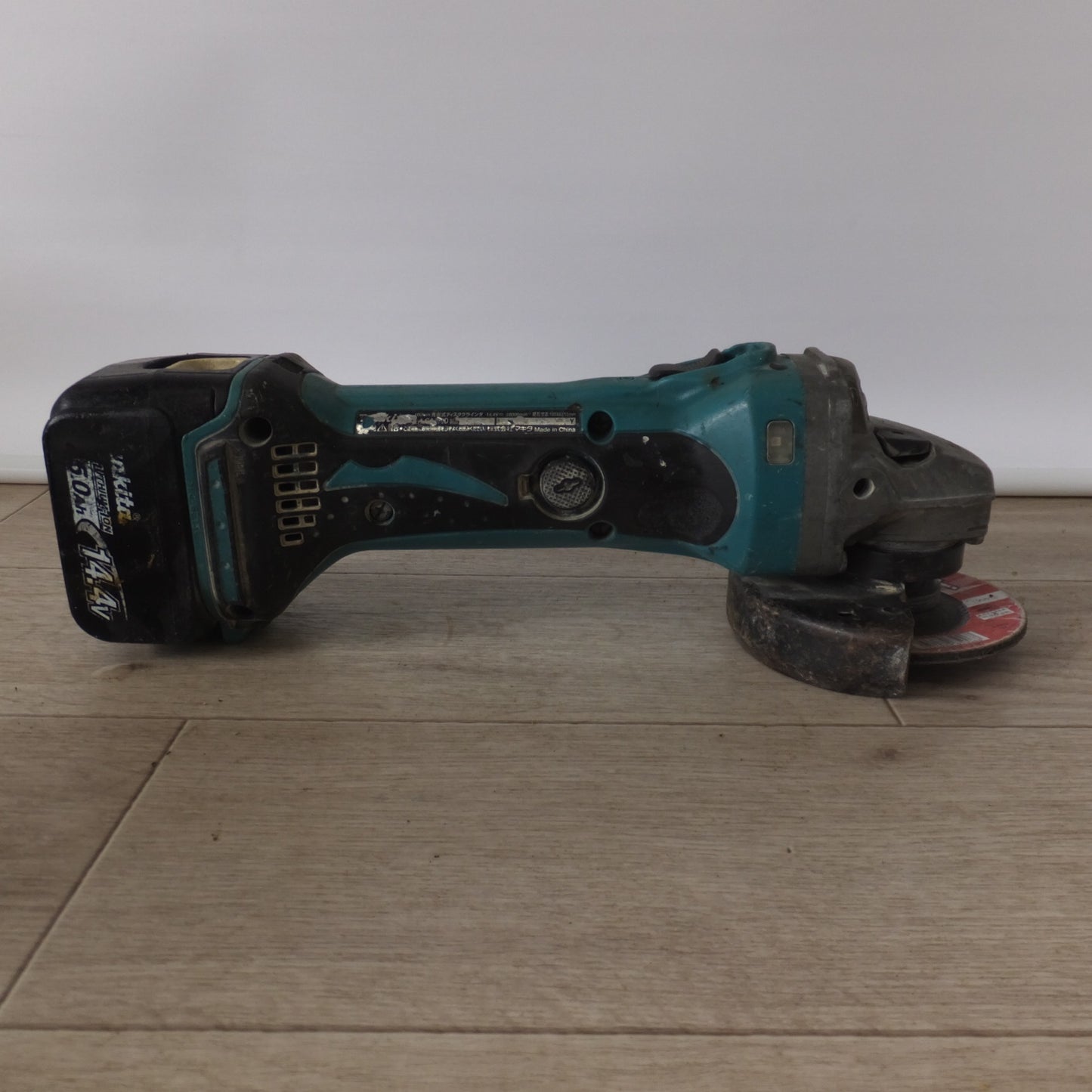 [送料無料] ★マキタ makita 100mm 充電式ディスクグラインダ GA400D　バッテリ BL1450　セット★
