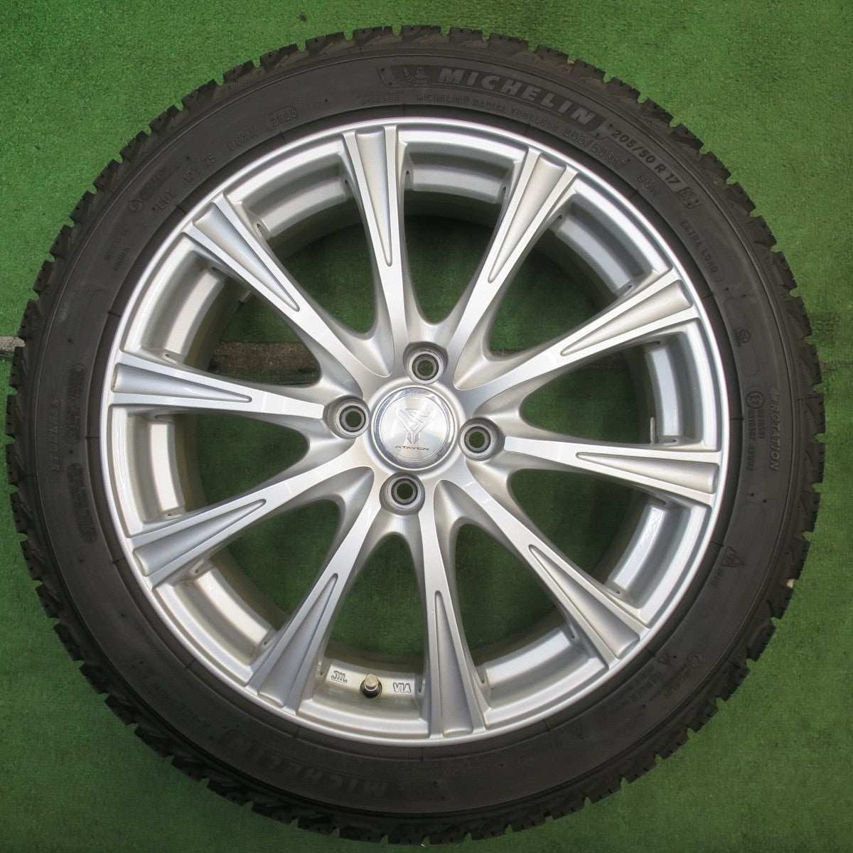 バリ溝！23年！キレイ！9.5分◎スタッドレス 205/50R17 ミシュラン X-ICE SNOW STAYER ステイヤー 17インチ PCD100/4H◎6062204NJス