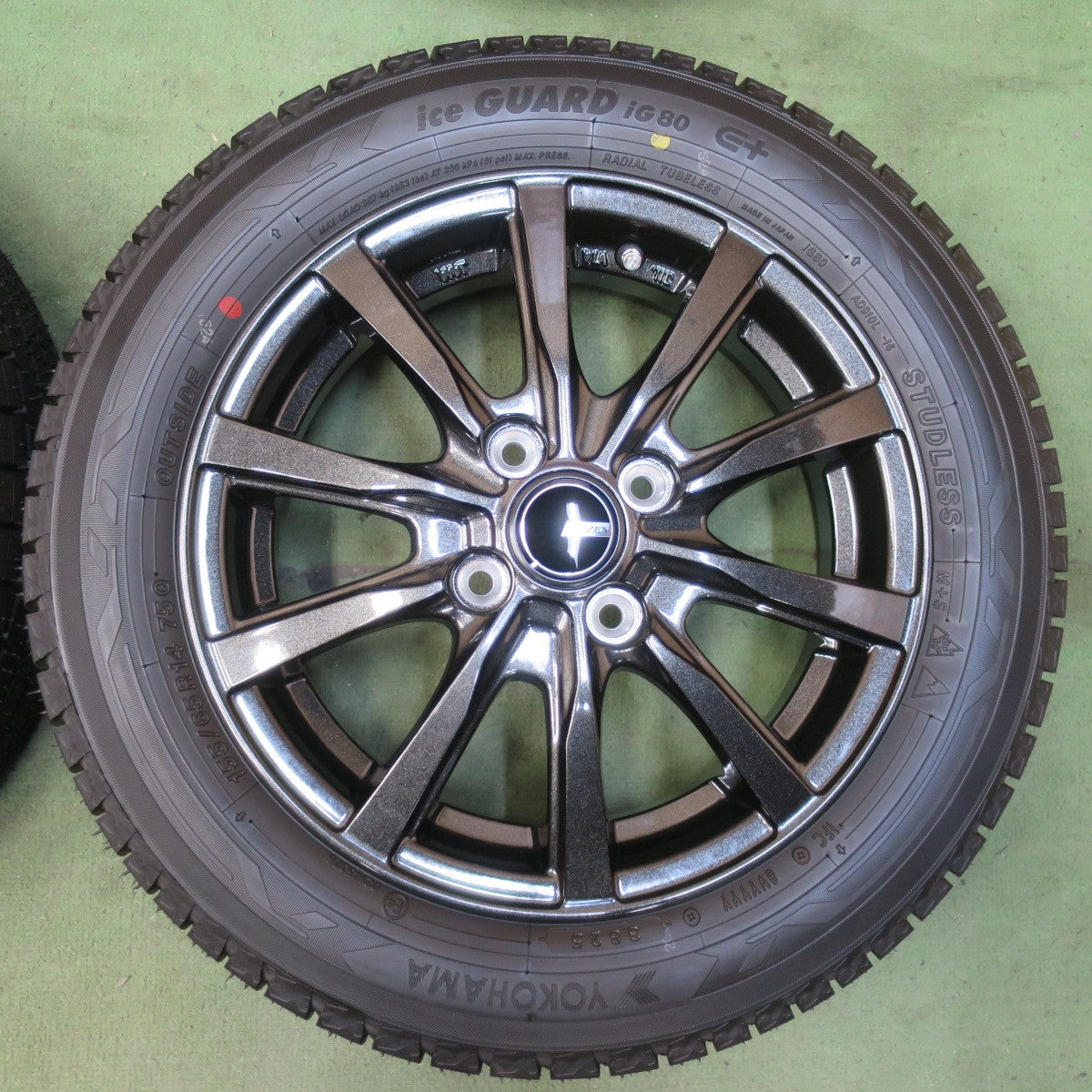 未使用！25年◎スタッドレス 155/65R14 ヨコハマ アイスガード iG80 E+ WEZEN 社外 アルミ 14インチ PCD100/4H◎6080904イス