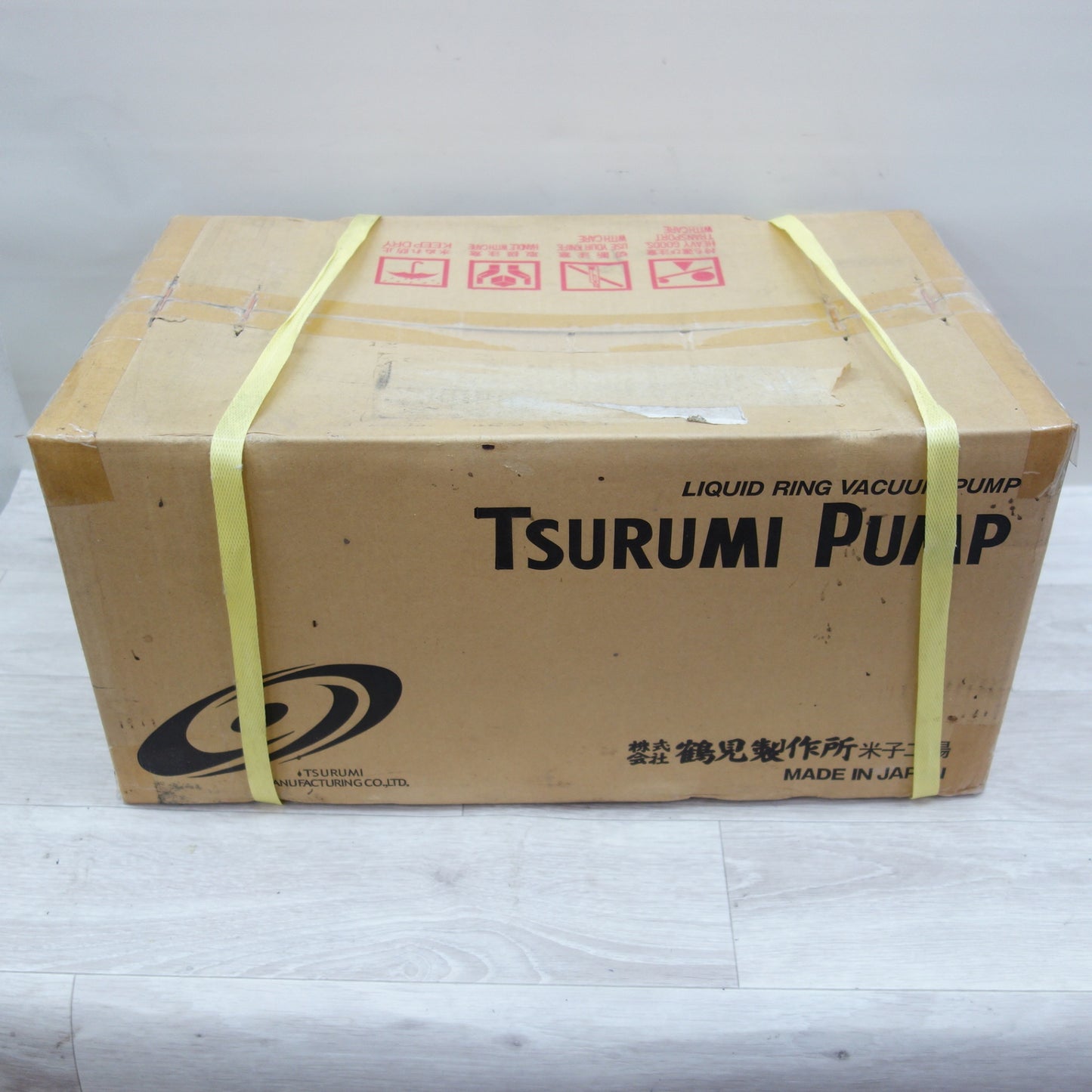 [送料無料] 未使用☆ツルミポンプ TSURUMI PUMP モーター 一体型 液封式 真空 ポンプ 25VD21.5 口径 25mm 200V 60Hz☆
